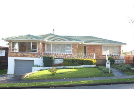 Photo of property in 50 Scenic Drive, Hillpark, Auckland, 2102