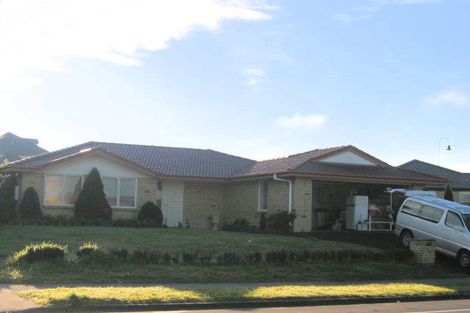 Photo of property in 44 Dannemora Drive, Dannemora, Auckland, 2016