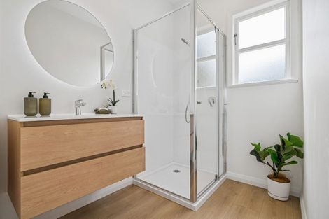 Photo of property in 29 Kaipara Portage Road, Riverhead, 0820