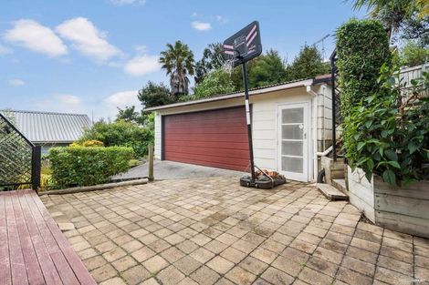 Photo of property in 12 Kearney Place, Massey, Auckland, 0614