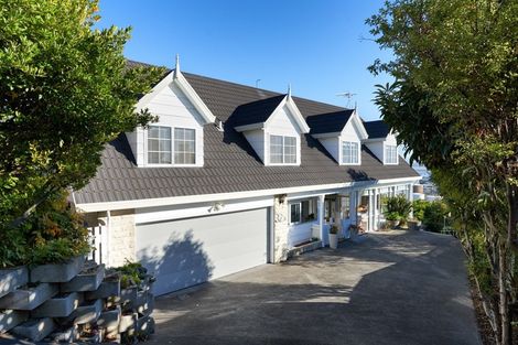 Photo of property in 32a Roslyn Road, Bluff Hill, Napier, 4110