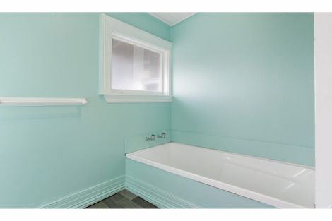 Photo of property in 100 Church Street, Seaview, Timaru, 7910