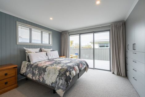 Photo of property in 22a Lawson Burrows Crescent, Te Anau, 9600