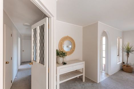 Photo of property in 17 Balmacewen Place, Mount Maunganui, 3116