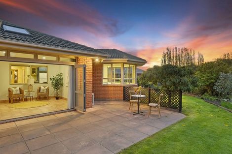 Photo of property in 18 Langley Place, Belfast, Christchurch, 8051