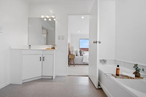 Photo of property in 5 Merlot Heights, Huapai, Kumeu, 0810