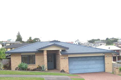 Photo of property in 35 San Bernadino Drive, Henderson, Auckland, 0612