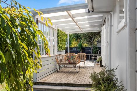 Photo of property in 12b Lyn Grove, Papamoa Beach, Papamoa, 3118