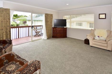 Photo of property in 2/16 Ocean View Road, Hatfields Beach, Orewa, 0931