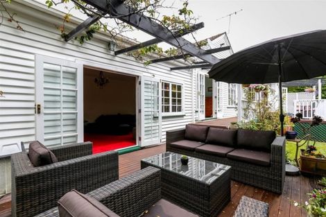 Photo of property in 94 Belt Road, New Plymouth, 4310