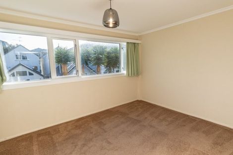 Photo of property in Victoria Court, 7/4 Queen Street, Mount Victoria, Wellington, 6011