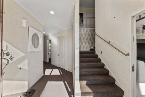 Photo of property in 333 Devon Street West, New Plymouth, 4310