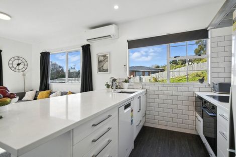 Photo of property in 100 Main South Road, Green Island, Dunedin, 9018