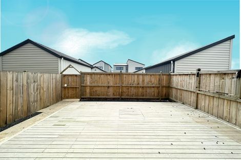 Photo of property in 137 Grove Road, Papakura, 2110