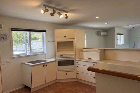 Photo of property in 10 Macnay Way, Murrays Bay, Auckland, 0630