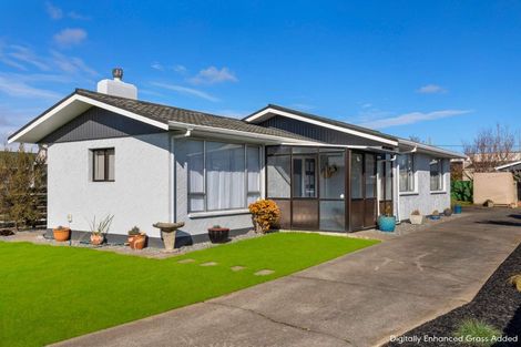 Photo of property in 23 Lindsey Crescent, Springvale, Whanganui, 4501