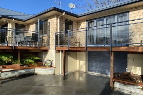 Photo of property in 77 Rototuna Road, Rototuna, Hamilton, 3210