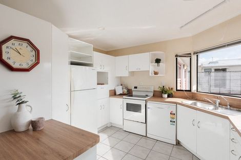 Photo of property in 456b Devonport Road, Tauranga South, Tauranga, 3112