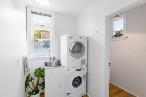 Photo of property in 1/136 North Avon Road, Richmond, Christchurch, 8013