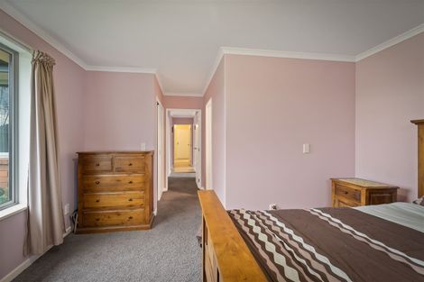 Photo of property in 2 Mimosa Lane, Yaldhurst, Christchurch, 8042