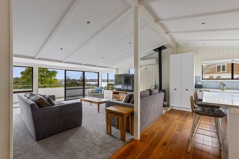 Photo of property in 50 Swann Beach Road, Stanmore Bay, Whangaparaoa, 0932