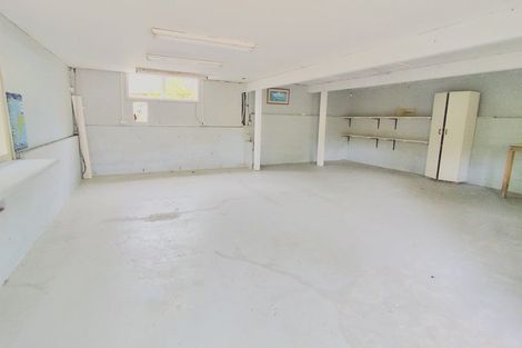 Photo of property in 29 Staincross Street, Green Bay, Auckland, 0604