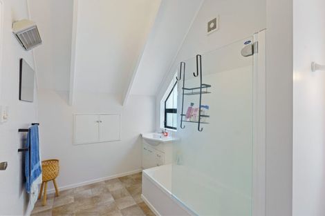 Photo of property in 10 Pitoitoi Street, Otaihanga, Paraparaumu, 5036