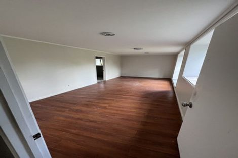 Photo of property in 16 Chrisarda Place, Red Hill, Papakura, 2110