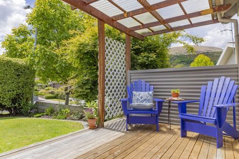 Photo of property in 27 Hood Crescent, Arrowtown, 9302