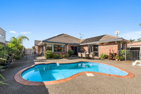 Photo of property in 156 Evans Road, Papamoa Beach, Papamoa, 3118