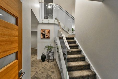 Photo of property in 1 Tremen Place, Pukekohe, 2120