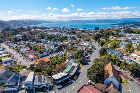 Photo of property in 10 Saint Michaels Crescent, Kelburn, Wellington, 6012