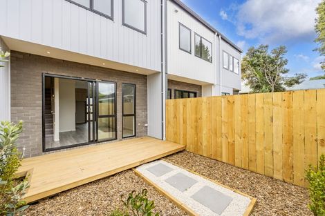 Photo of property in 14d Durham Street, Te Atatu Peninsula, Auckland, 0610