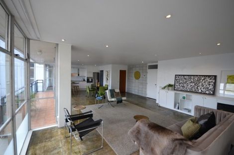 Photo of property in Dorchester Apartments, 144 Oriental Parade, Oriental Bay, Wellington, 6011