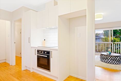 Photo of property in 9 Barnfield Place, Glendene, Auckland, 0602