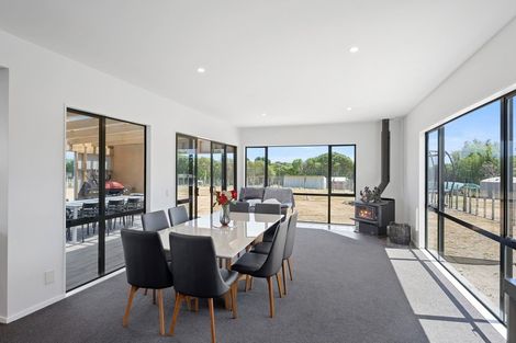 Photo of property in 27 Raukawa Road, Peka Peka, Waikanae, 5391