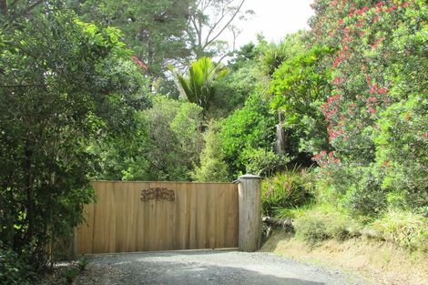 Photo of property in 142 Wade River Road, Wade Heads, Whangaparaoa, 0932