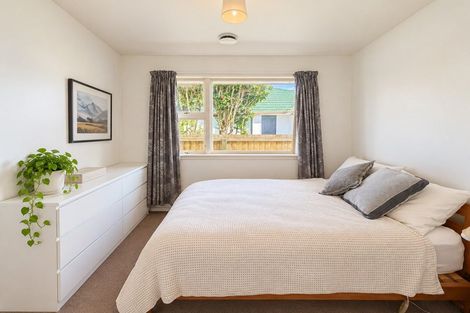 Photo of property in 35 Springbank Street, Bryndwr, Christchurch, 8053