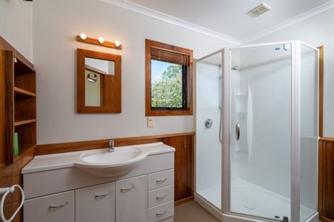 Photo of property in 11 Cherry Lane, Acacia Bay, Taupo, 3330
