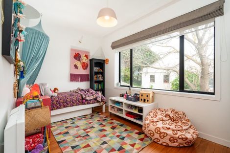 Photo of property in 13 Elphinstone Avenue, Strathmore Park, Wellington, 6022