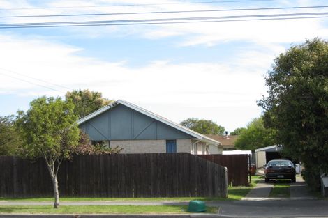 Photo of property in 422 Mairehau Road, Parklands, Christchurch, 8083