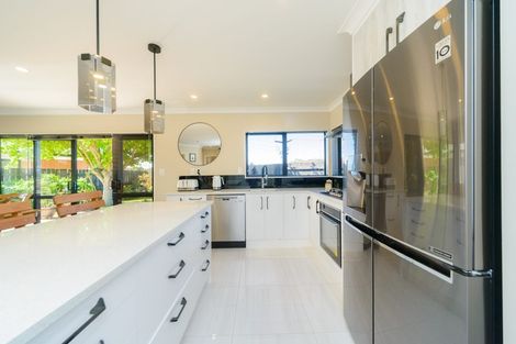 Photo of property in 2 Henley Court, Highbury, Palmerston North, 4412