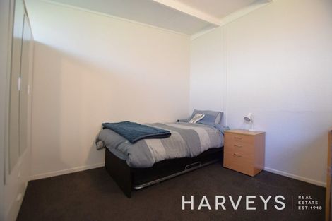 Photo of property in 13 Eastglen Road, Glen Eden, Auckland, 0602