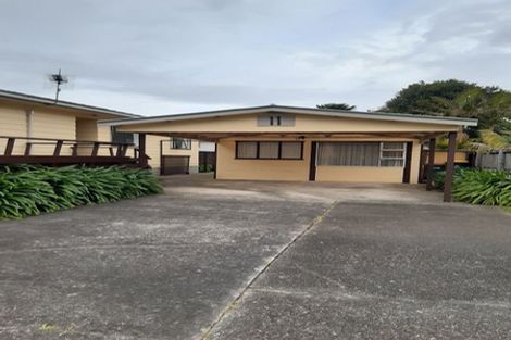 Photo of property in 11 Lyren Place, Half Moon Bay, Auckland, 2012