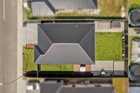 Photo of property in 5 Cousins Street, Woodend, 7691