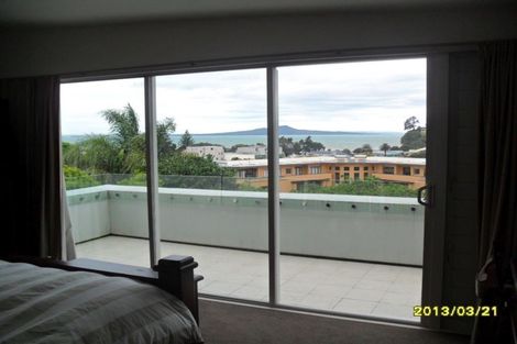 Photo of property in 1 Paterson Mews, Browns Bay, Auckland, 0630