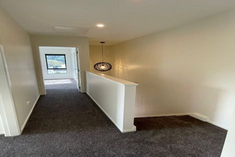 Photo of property in 5b Stockport Grove, Churton Park, Wellington, 6037