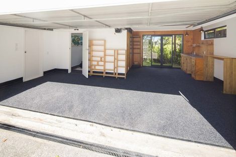 Photo of property in 18 Fairburn Grove, Johnsonville, Wellington, 6037