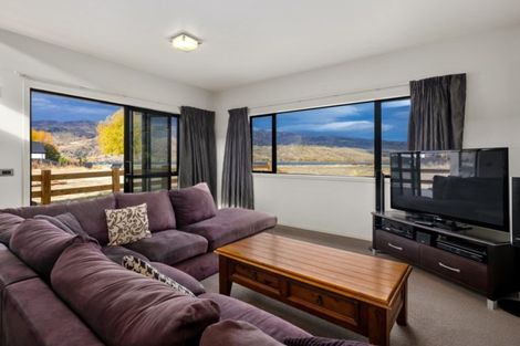 Photo of property in 48 Perriam Place, Mount Pisa, Cromwell, 9383