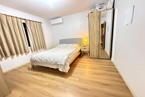 Photo of property in 1435 Whangaparaoa Road, Army Bay, Whangaparaoa, 0930